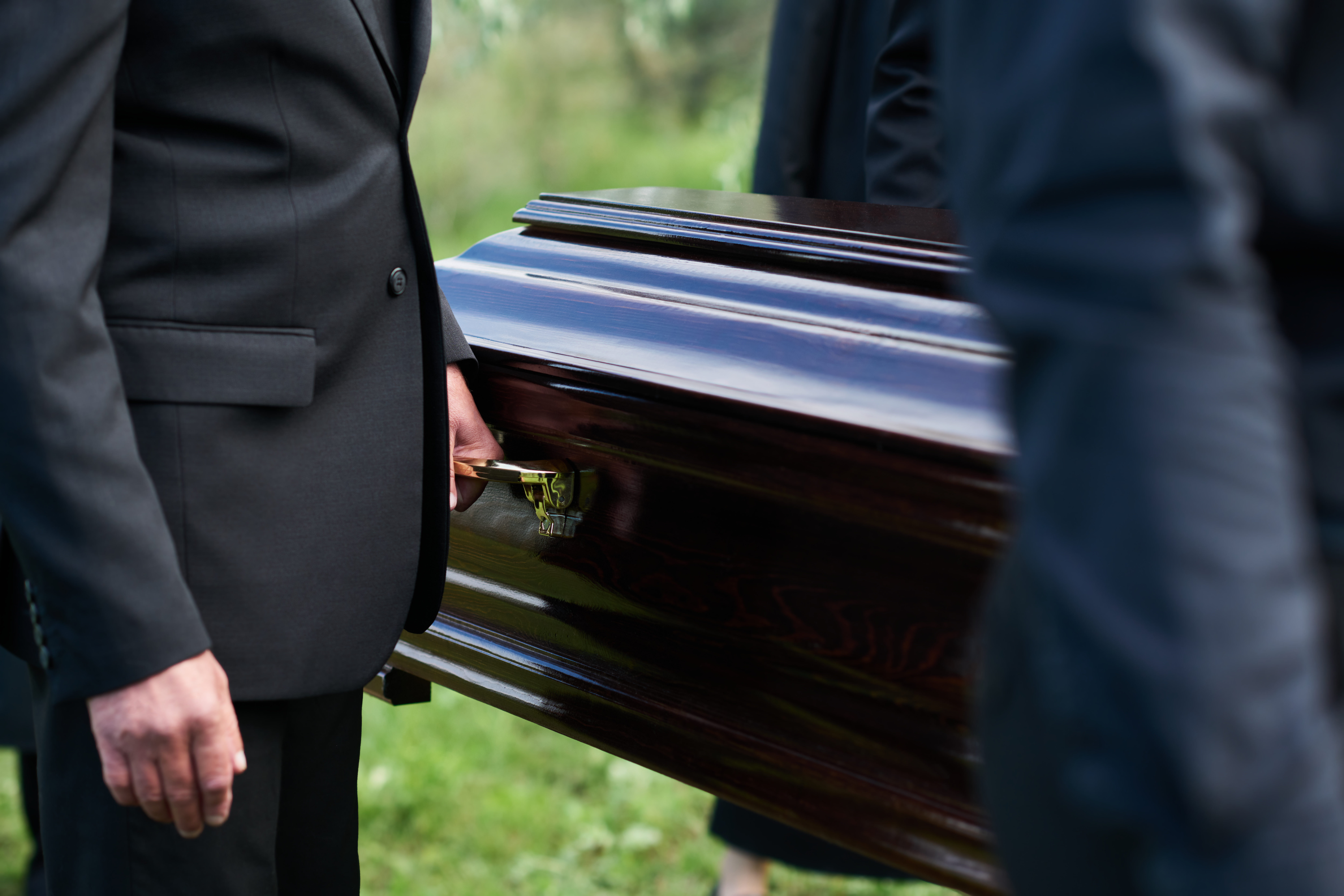 Servicii de Îmbălsămare și Cosmetizare la Carpe Diem Funerare: Demnitate și Respect în Fiecare Detaliu